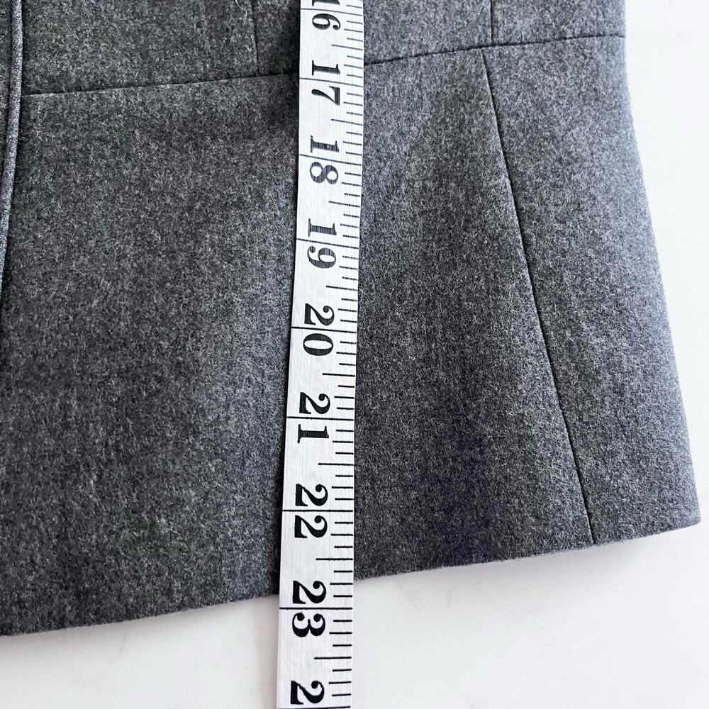 Talbots Gray Italian Flannel Wool Blend Zip Up Collarless Jacket Size 10 - Picture 6 of 7